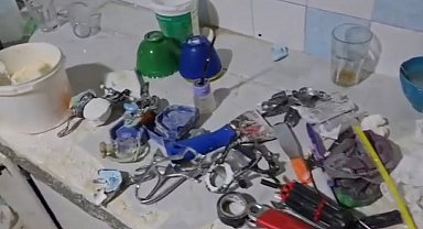 Hatay'da kaçak diş protezi imalathanesine baskın: 2 gözaltı