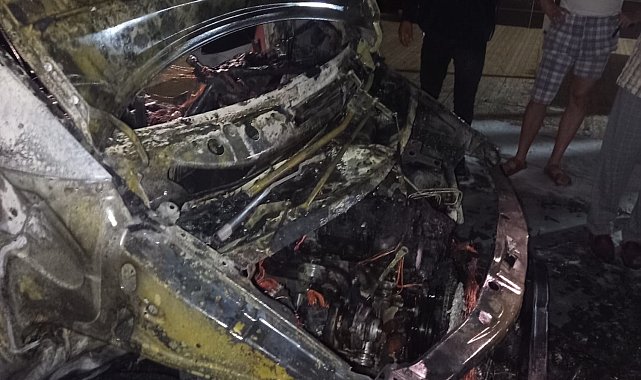 Hatay'da otomobil yangını