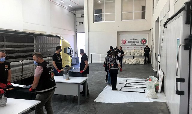 İpsala Sınır Kapısı'na gelen TIR'da 1,5 ton uyuşturucu ele geçirildi