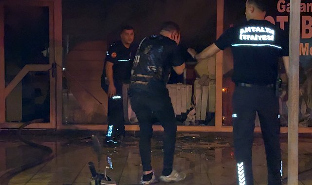 İş yerini yanarken görünce gözyaşlarını tutamadı