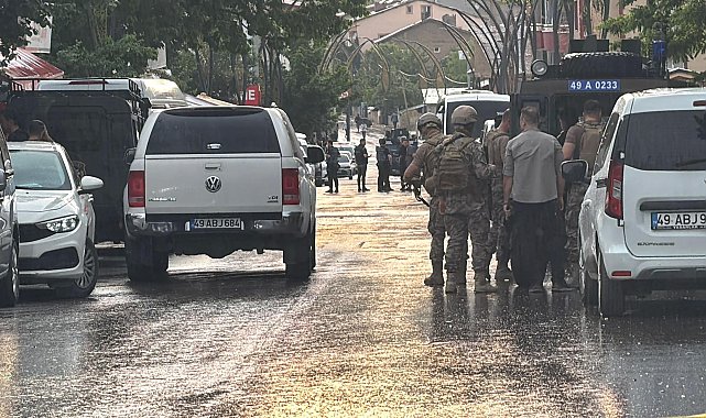 İşitme engelli kardeşini ve bir polis memurunu yaralayan şüpheli, operasyonla etkisiz hale getirildi