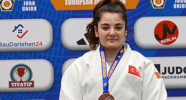 İzmirli judocu Almanya'da kürsüde