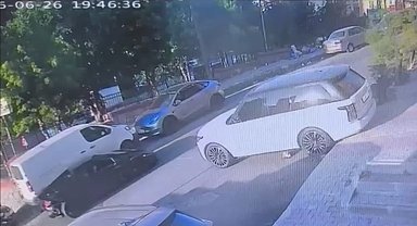 Kağıthane'de test sürüşünde 15 milyon liralık lüks otomobille cipe çarpıp kaçtı; 174 bin lira ceza yazıldı