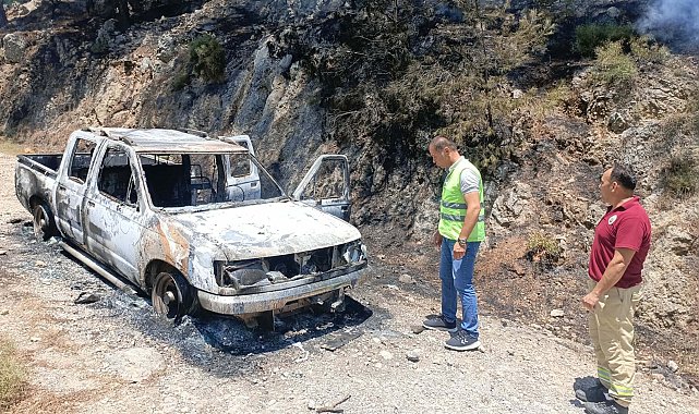 Kamyonette çıkan yangın ormana sıçradı