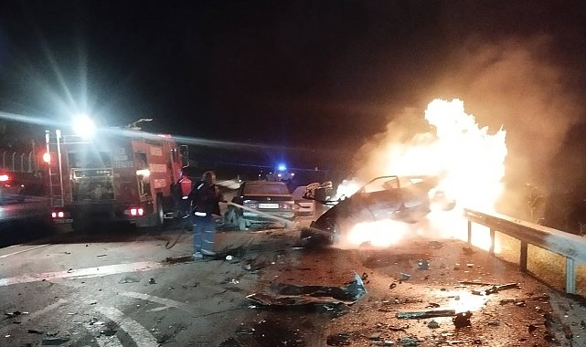 Kayseri'de 3 otomobil çarpıştı: 1 ölü, 5 yaralı
