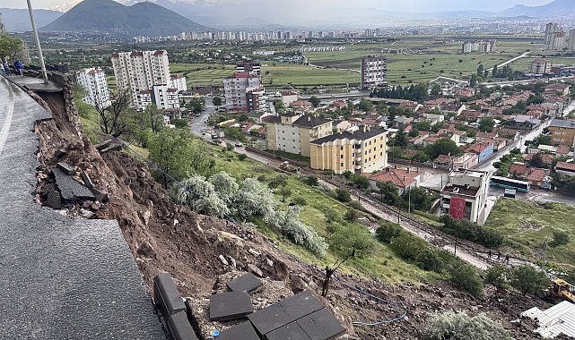Kayseri'de istinat duvarı çöktü