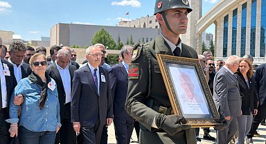 Kemal Kılıçdaroğlu, cenaze törenine katıldı