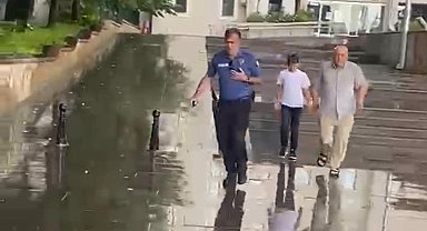 Kimliğini evde unutan öğrenci için polisler seferber oldu