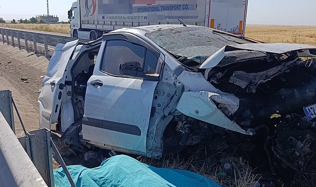 Mardin'de hafif ticari araç bariyere çarptı: 1 ölü, 2 yaralı