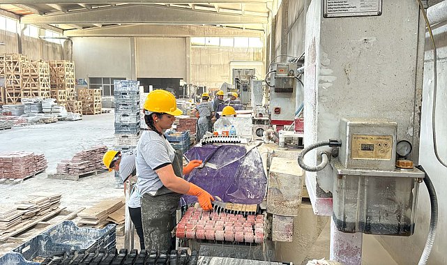 Mermer atıkları, kadınların elinde 2 milyon dolarlık ihracata dönüşüyor