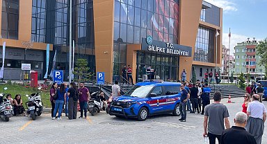 Mersin'de Silifke Belediyesi'ne operasyon: 18 gözaltı