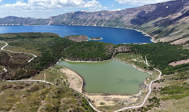 Nemrut Kalderası'nda ziyaretçi yoğunluğu