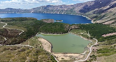 Nemrut Kalderası'nda ziyaretçi yoğunluğu