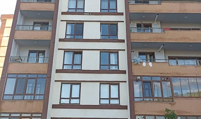 Nevşehir'de binanın 5'inci katındaki pencereden düşen çocuk öldü