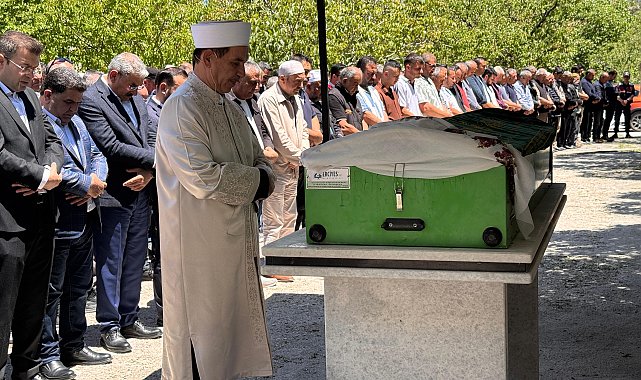Niğde'de selde ölen kadın toprağa verildi