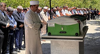 Niğde'de selde ölen kadın toprağa verildi