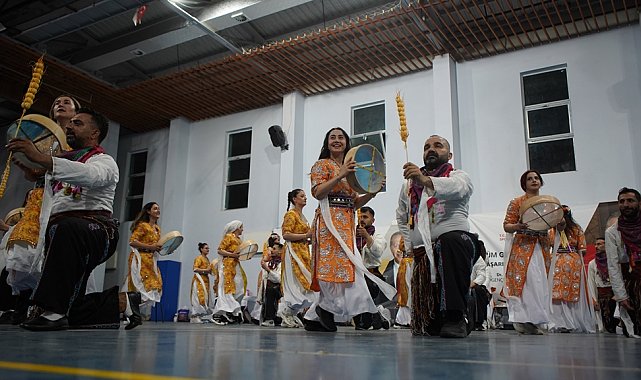 Öğretmenlerin dans topluluğu, Siirt'in kültürünü halk oyunlarıyla sahneye taşıyacak