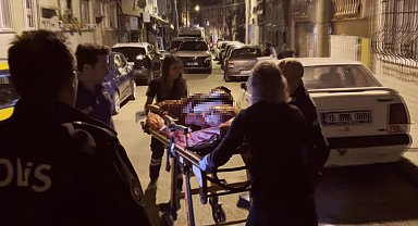 Önce annesini ardından kendini bıçakladı