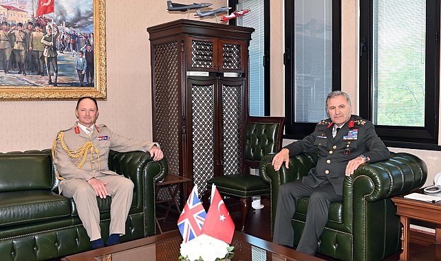 Orgeneral Tokel, İngiliz mevkidaşı Orgeneral Walker'ı kabul etti
