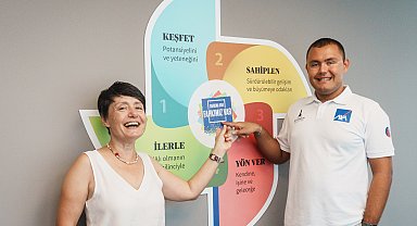 Otizmli yüzücü Tuna, Kuzey Kanalı geçişine törenle uğurlandı