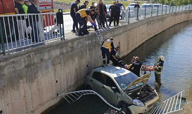 Otomobil, sulama kanalına düştü; sürücü yaralı