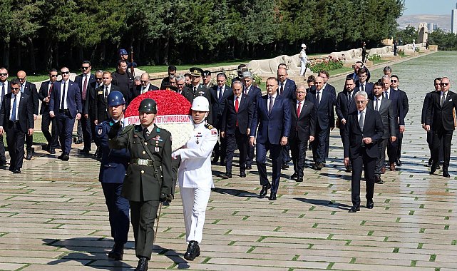 Polonya Cumhurbaşkanı Nawrocki, Anıtkabir'i ziyaret etti