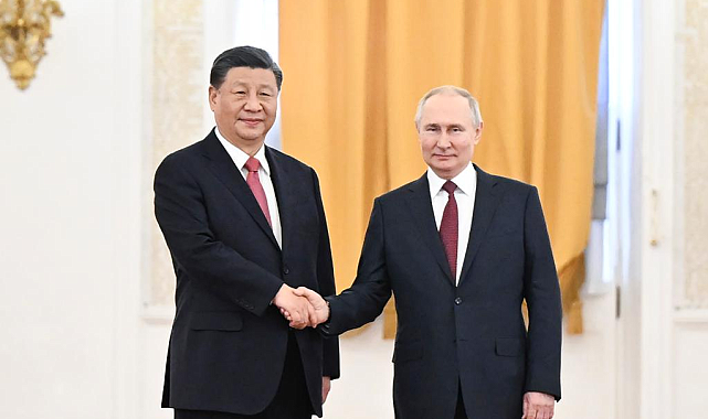 Putin'den Şi'ye doğum günü mesajı