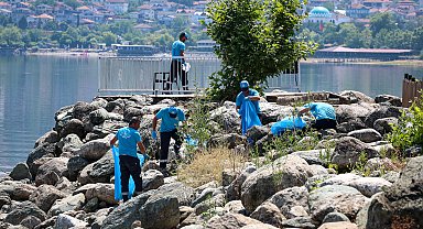 Sapanca Gölü'nde kapsamlı temizlik çalışması gerçekleştirildi
