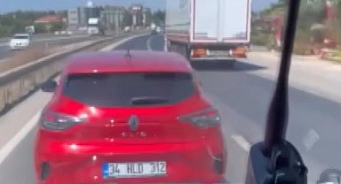 Silivri'de ambulansa yol vermeyen sürücü kamerada