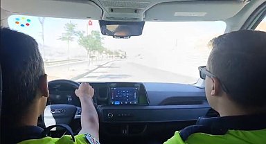 Şırnak'ta polis, 14 adayı sınava yetiştirdi
