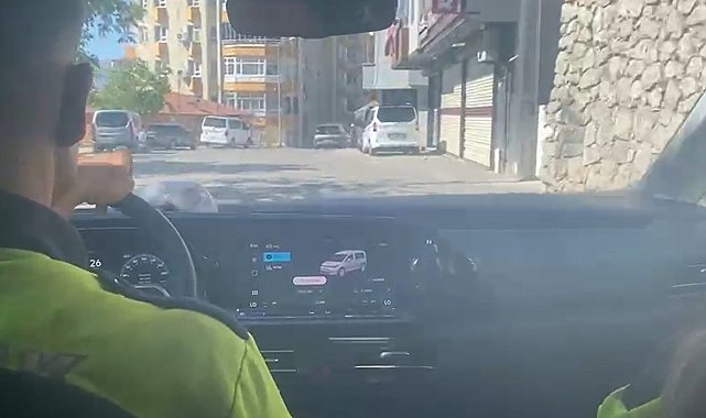 Şırnak'ta YKS'ye geç kalan 12 öğrenciyi polis yetiştirdi