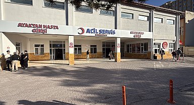 Sivas'ta inşaat işçisi, baltayla 3 kişiyi ağır yaraladı