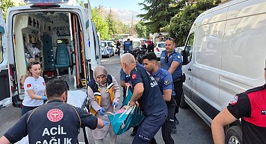 Tabancayla kızını öldürüp, eşini ve diğer kızını yaraladı