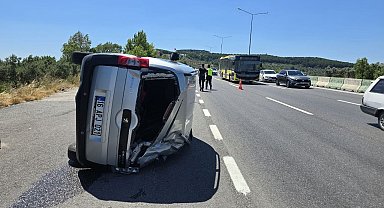 Takla atan otomobilin sünücüsü yaralandı