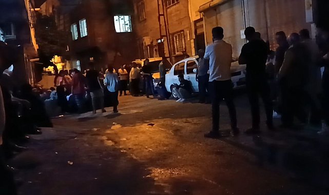 Tartıştığı oğlunu bıçakla öldürdü