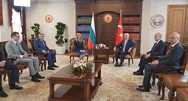 TBMM Başkanı Kurtulmuş, Bulgaristan Ulusal Meclisi Başkanı Dotsova ile görüştü