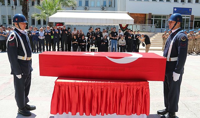 TIR'a çarpan motosikletin sürücüsü uzman çavuş, hayatını kaybetti