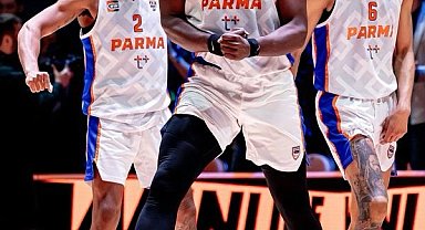 TOFAŞ, Birleşik Amerikalı pivot Terrell Carter ile sözleşme imzaladı