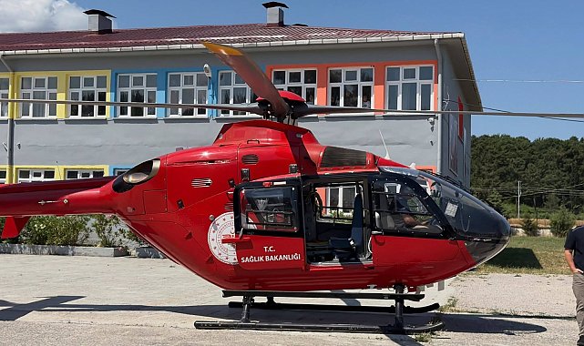 Traktör kazasında yaralanan çiftçi ambulans helikopterle hastaneye sevk edildi