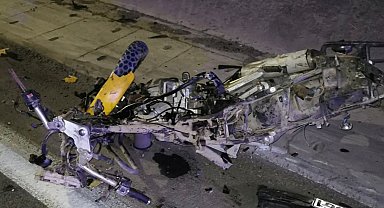 Tünelde otomobil ile motosiklet çarpıştı; 1 ölü, 2 yaralı