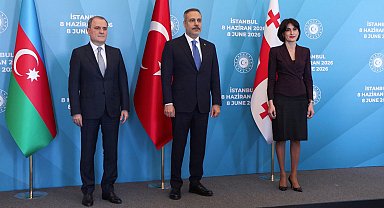 Türkiye-Azerbaycan-Gürcistan Üçlü Dışişleri Bakanları Toplantısı İstanbul'da başladı