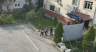 Usulsüz sağlık raporu düzenleyerek kamuyu 200 milyon TL zarara uğratmış; 4 tutuklama