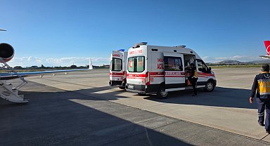 Van ve Muş'tan iki bebek, ambulans uçak ile İstanbul'a sevk edildi