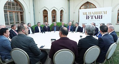 Yenikapı'da 'Muharrem Ayı Oruç Açma ve Lokma Paylaşımı Programı' düzenlendi