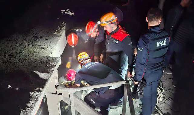 Yüksek gerilim hattından akıma kapılıp, kuyuya düşen 3 işçi öldü