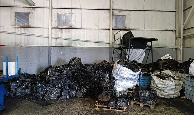 Yurt dışına sevk edilmesi gereken araç ve motor parçaları bir depoda ele geçirildi