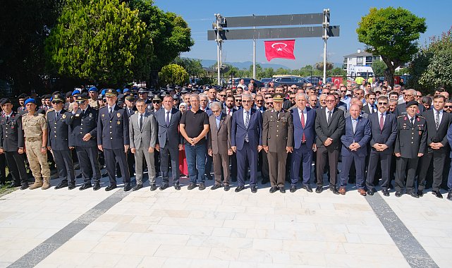15 Temmuz şehidi emniyet müdürü, mezarı başında anıldı