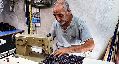 44 yıllık terzi, Adana'nın yöresel kıyafeti 'şalvar' kültürünü yaşatıyor