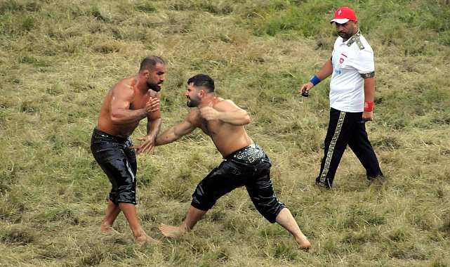 665'inci tarihi Kırkpınar Yağlı Güreşleri'nde başpehlivan Erkan Taş oldu