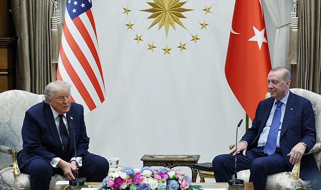 ABD Başkanı Trump: Ambargoları ve müeyyideleri kaldırıyoruz